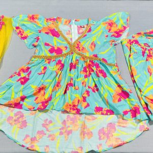 আলোছায়া ফুলেল ডিজাইনের শিশুদের ঐতিহ্যবাহী পোশাক – ৩ পিস সেট